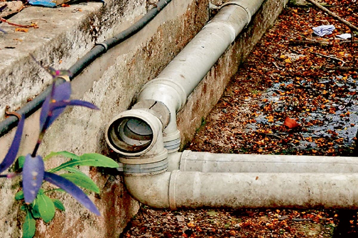 धनबाद में वाटर हार्वेस्टिंग सिस्टम लगाने की योजना फेल, हर जगह पर आधा अधूरा ही हुआ काम