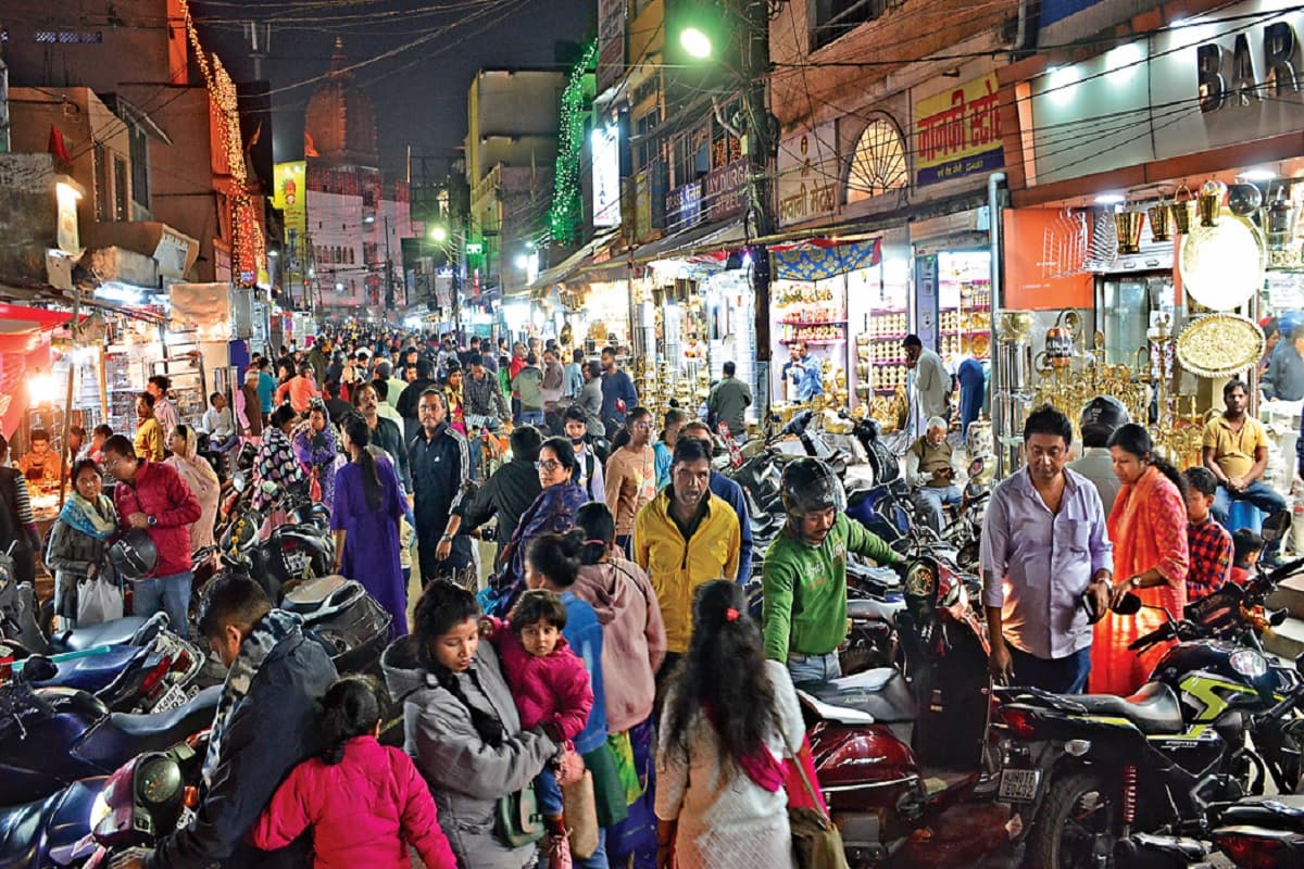 झारखंड के बाजार में धनतेरस पर दिखी जबरदस्त रौनक, 1498 करोड़ का कारोबार, छठ को लेकर भी खूब हुई खरीदारी