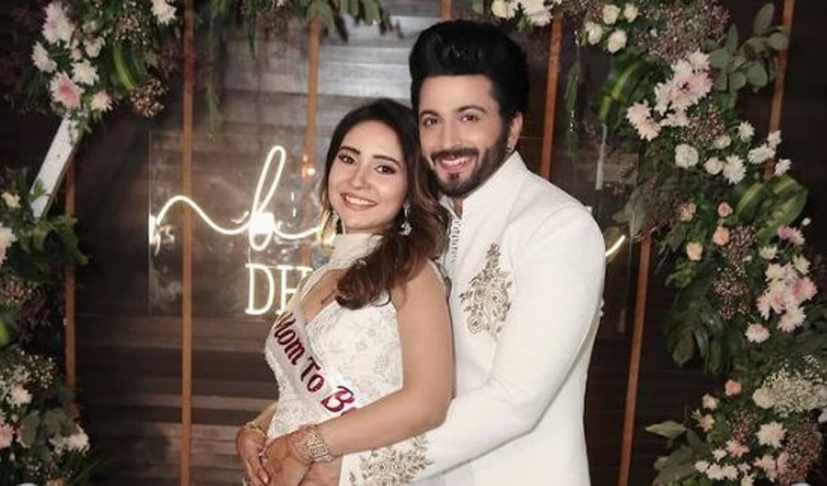 धीरज धूपर की पत्नी के बेबी शॉवर में पहुंची कुंडली भाग्य की पूरी टीम, देखें गोद भराई की INSIDE PHOTOS