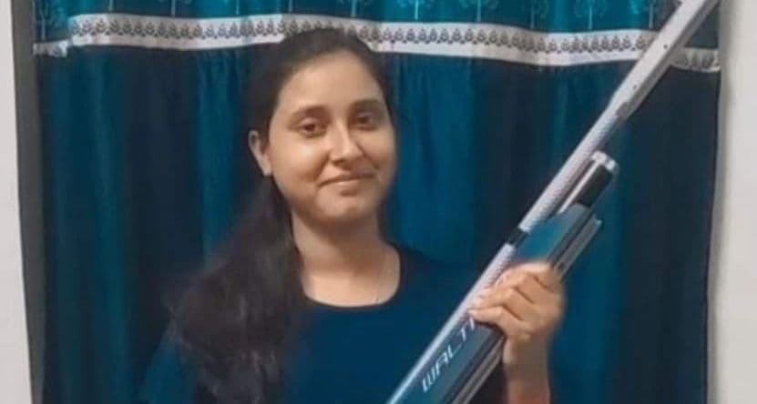 अभिनेता Sonu Sood ने झारखंड की शूटर कोनिका लायक को दी राइफल, अब निगाहें Olympic में गोल्ड मेडल पर