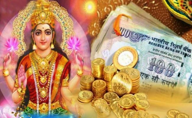 जब बरसेगी मां लक्ष्मी की कृपा अपार तो भर जाएंगे भंडार, करें ये विशेष उपाय