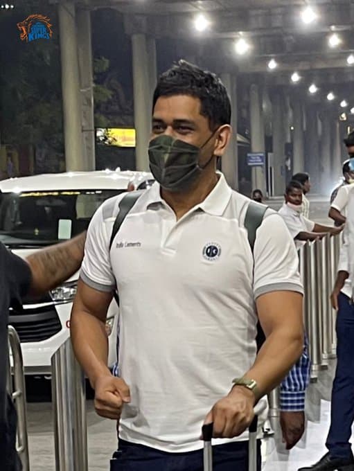 CSK : IPL अभ्यास के लिए चेन्नई पहुंचे MS Dhoni, ऐसे हुआ स्वागत