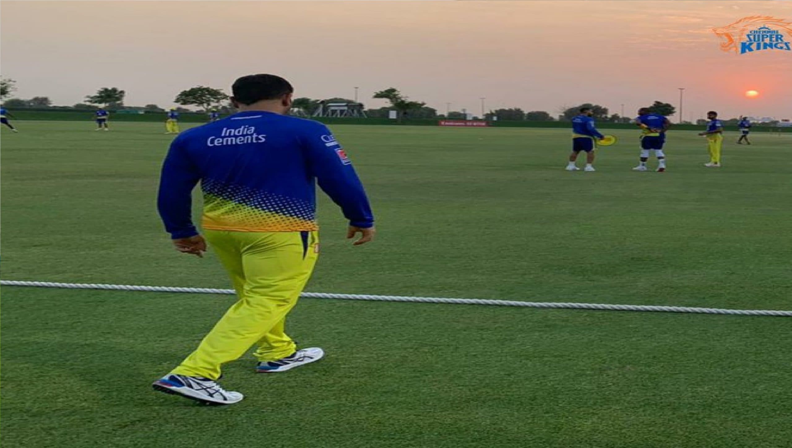 IPL 2021 : चेन्नई ने कप्तान धौनी के लिए मांगी जडेजा से मदद, जानें क्या है मामला