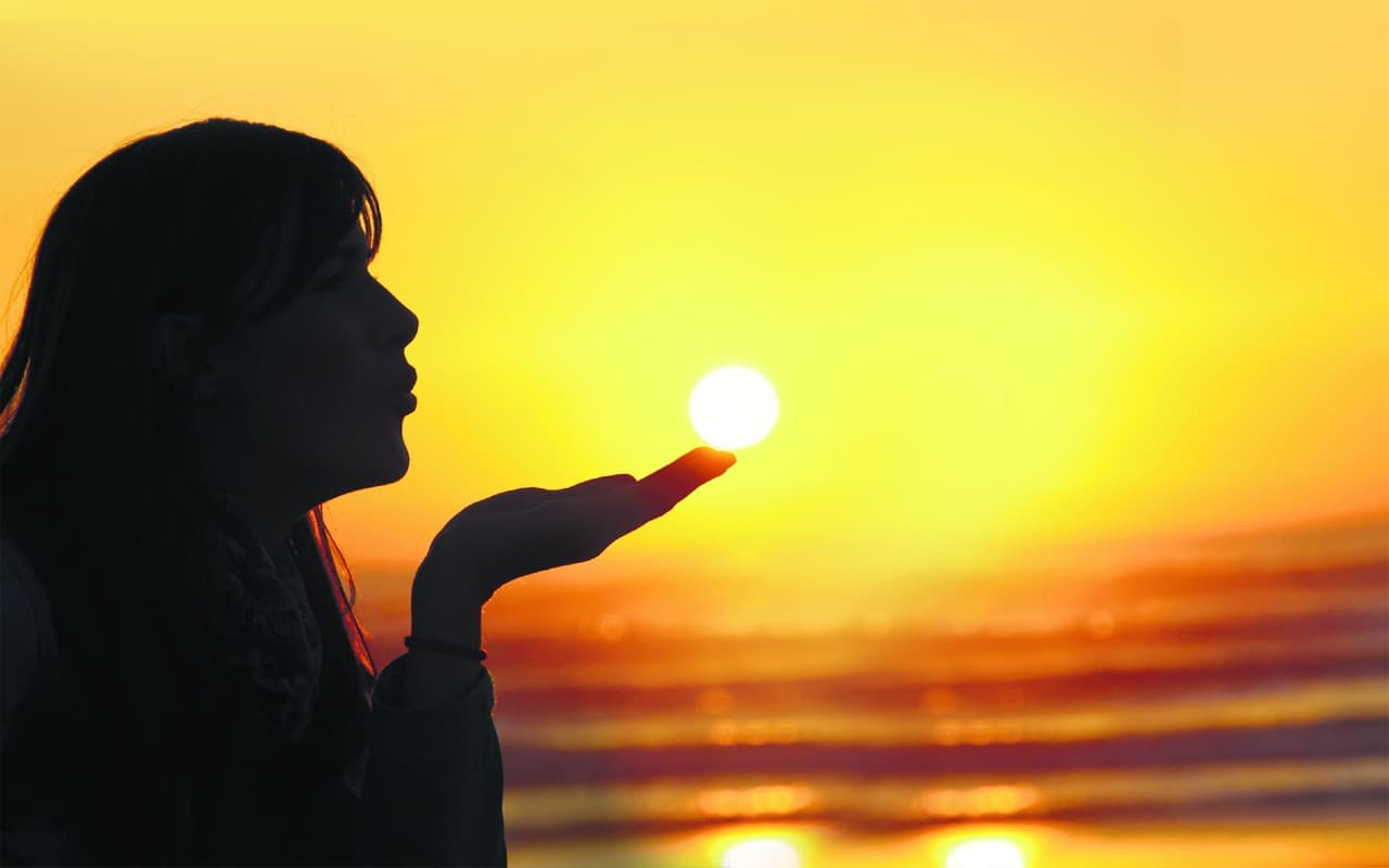 चलों चुरा लें एक टुकड़ा जाड़े की धूप, ये है इसके फायदे