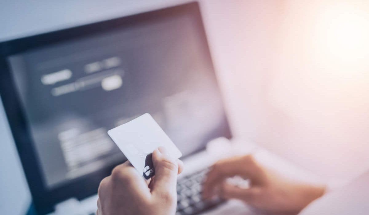 Digital Fraud : लोन एप्स के चक्कर में फंस कर भरना पड़ सकता है ब्याज, जानें कैसे करें बचाव