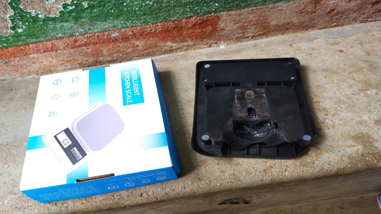 लोहरदगा में ऑनलाइन सामान मंगवाना पिता-पुत्र को पड़ा महंगा, डिजिटल वेट मशीन विस्फोट से हुए घायल, रिम्स रेफर लोहरदगा में ऑनलाइन सामान मंगवाना पिता-पुत्र को पड़ा महंगा, डिजिटल वेट मशीन विस्फोट से हुए घायल, रिम्स रेफर