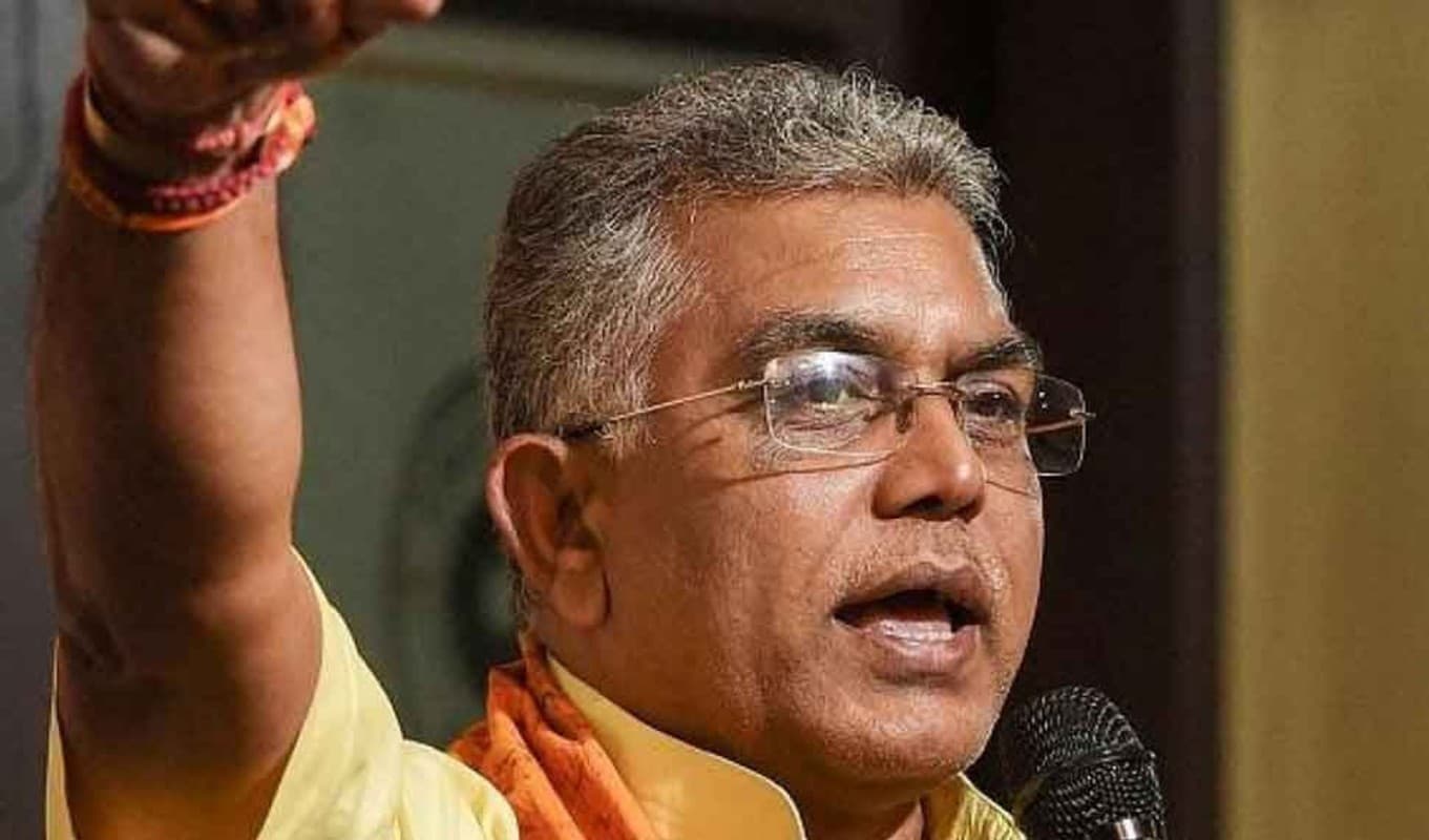 राजनीतिक आतंकवाद पर उतर आयी तृणमूल, मुर्शिदाबाद में हमले के बाद बोले पश्चिम बंगाल भाजपा अध्यक्ष दिलीप घोष राजनीतिक आतंकवाद पर उतर आयी तृणमूल, मुर्शिदाबाद में हमले के बाद बोले पश्चिम बंगाल भाजपा अध्यक्ष दिलीप घोष