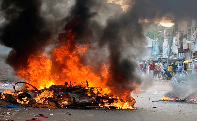 Delhi Violence : देश की राजधानी में लगी आग ने ली बिहार के दो लोगों की जान, परिवार वालों का बुरा हाल