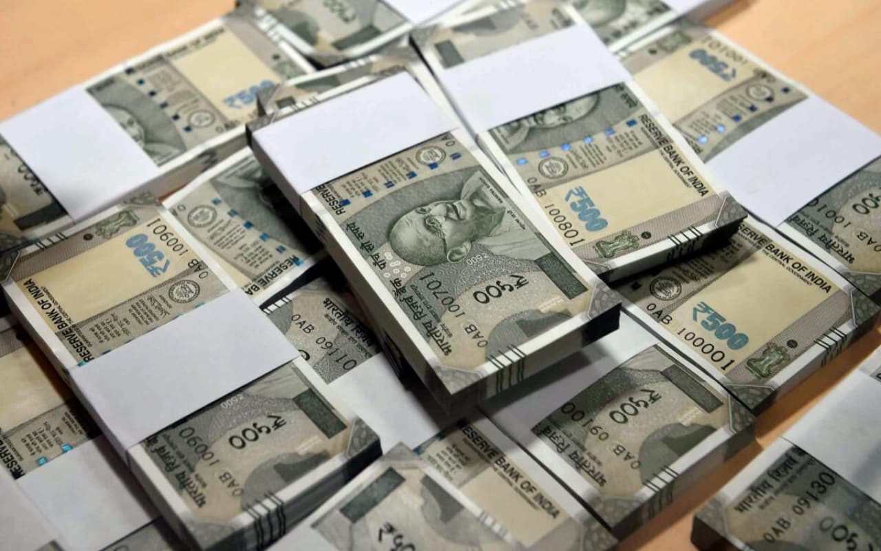 Tax Collection: डायरेक्ट टैक्स कलेक्शन 13.73 लाख करोड़ रुपये पहुंचा, जानें क्या कहते हैं CBDT के आंकड़े