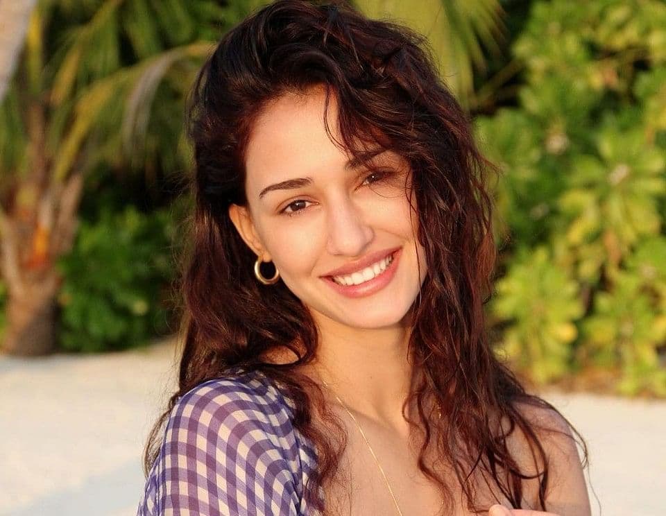 Disha Patani ने टाइगर श्रॉफ के गाने ‘पूरी गल बात’ पर किया रिएक्ट, मेकअप करते हुए शेयर किया ये VIDEO