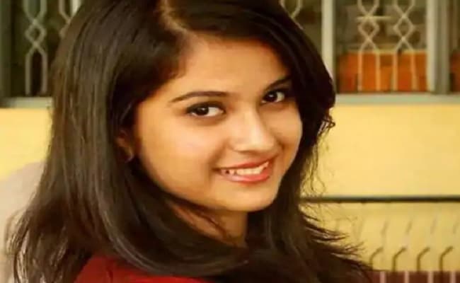 दिशा सालियान की पोस्टमार्टम रिपोर्ट पर सवाल उठाते हुए दुलारी देवी फाउंडेशन ने राष्ट्रीय महिला आयोग को लिखा पत्र