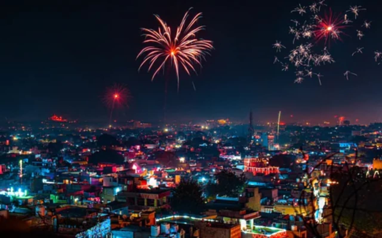 Diwali Photography Ideas: यादगार बनाएं दिवाली का यह त्यौहार, इन टिप्स की मदद से क्लिक करें ओसम फोटोज