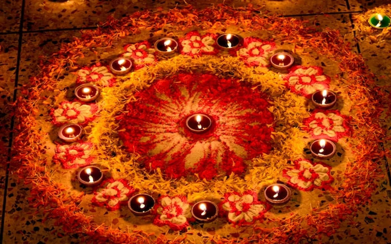 Dhanteras 2022: धनतेरस की रात इन जगहों पर जलाएं दीपक, भगवान कुबेर और मां लक्ष्मी की रहेगी कृपा