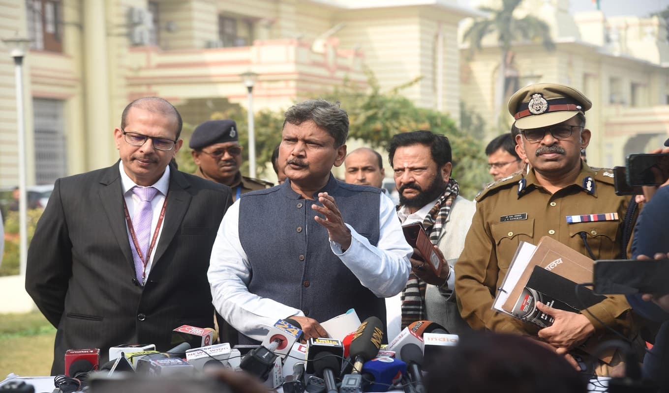 छपरा शराबकांड पर मद्यनिधेष मंत्री ने दी विस्तृत जानकारी, बोले- विपक्ष कर रहा राजनीति, अब तक 38 की गयी जान