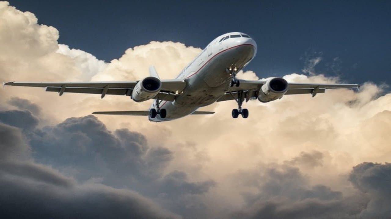 No Fly List क्या है, डीजीसीए ने क्यों 166 यात्रियों को इस लिस्ट में डाला, जानें पूरी बात