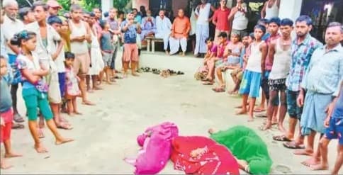 महिलाओं से भरी नाव कमला में पलटी, एक युवती लापता, कई बेहोशी की हालत में मिली