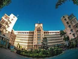 भारत के फेमस कॉलेज जहां बॉलीवुड फिल्मों की हुई है शूटिंग हुई, देखें Video