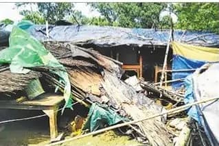 पानी कम होने पर भी खुले आसमान के नीचे रहेंगे बाढ़ पीड़ित