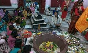 26 वर्षीय सॉफ्टवेयर इंजीनियर ने एक सप्ताह में दो महिलाओं से रचायी शादी, मोबाइल पर भेजी गयी तस्वीर से हुआ खुलासा