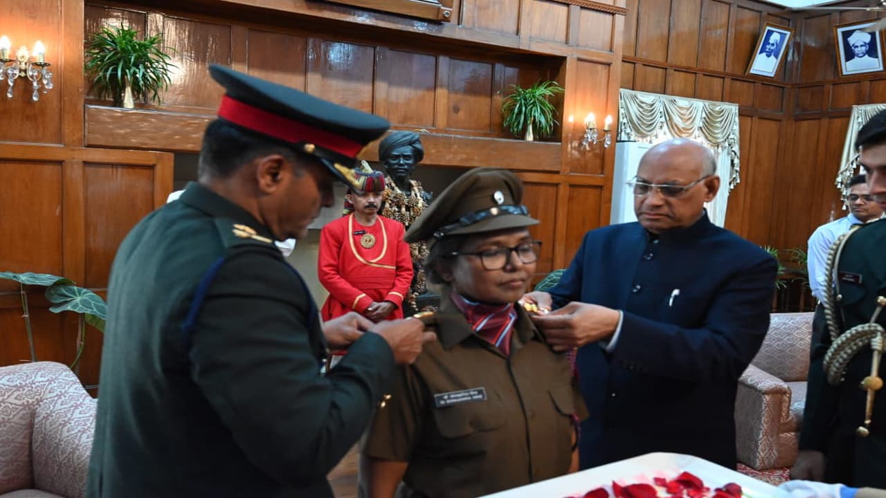 Women's Day 2022: कर्नल और कमांडेंट के पद से सम्मानित हुई SKMU की कुलपति डाॅ सोना झरिया मिंज