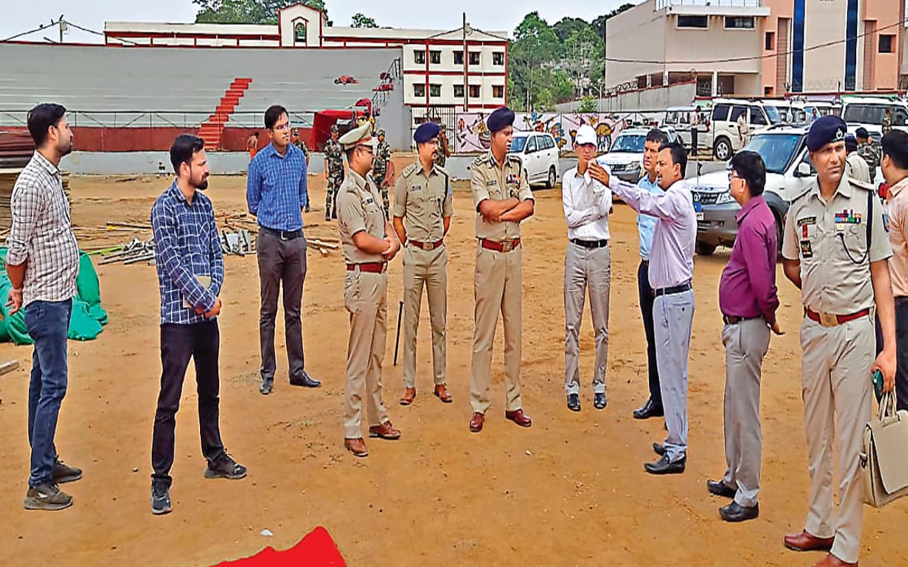 JPSC Case Update : राज्यपाल ने जेपीएससी के सदस्यों को बुलाकर ली इस मामले की जानकारी, कहा- समय पर काम करें जेपीएससी नहीं तो होगी  कार्रवाई