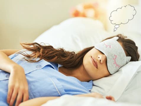 आपके सपने में छुपा है आपका भविष्य, यहां देखें सपनों का मतलब और उनका फल