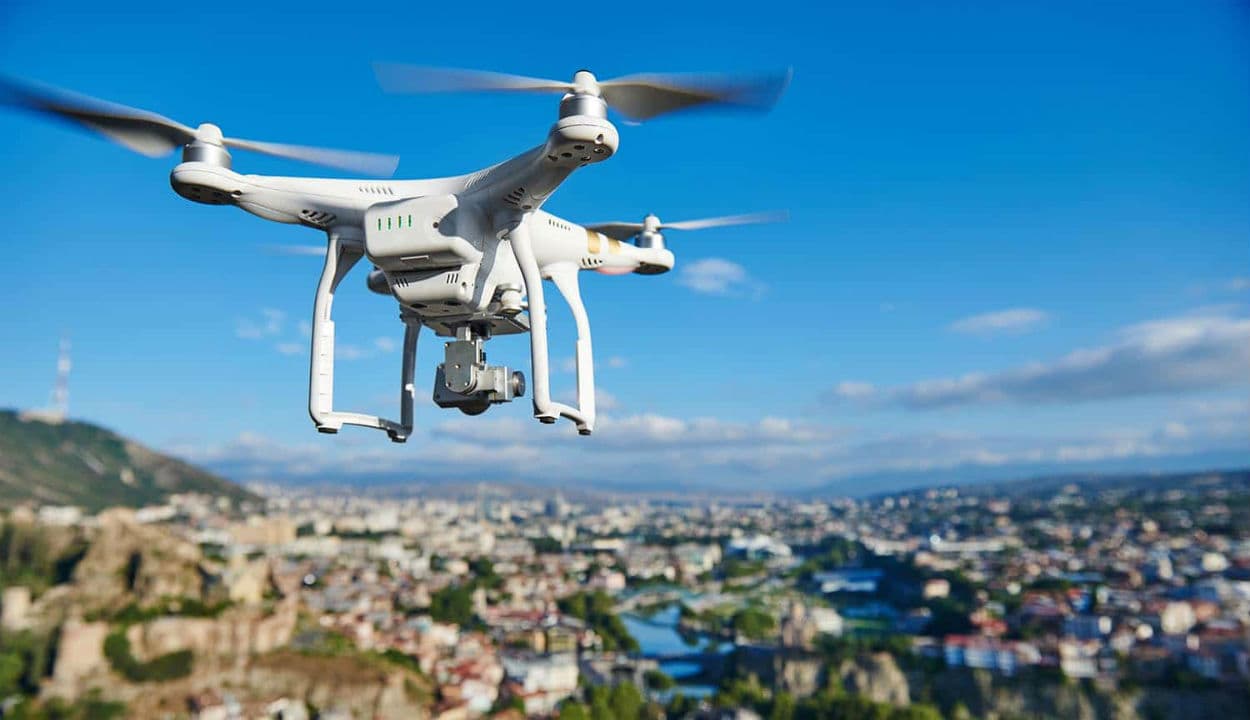 आसमान में फर्राटेदार Drone उड़ाना अब पड़ सकता है महंगा, जानिए क्यों...?