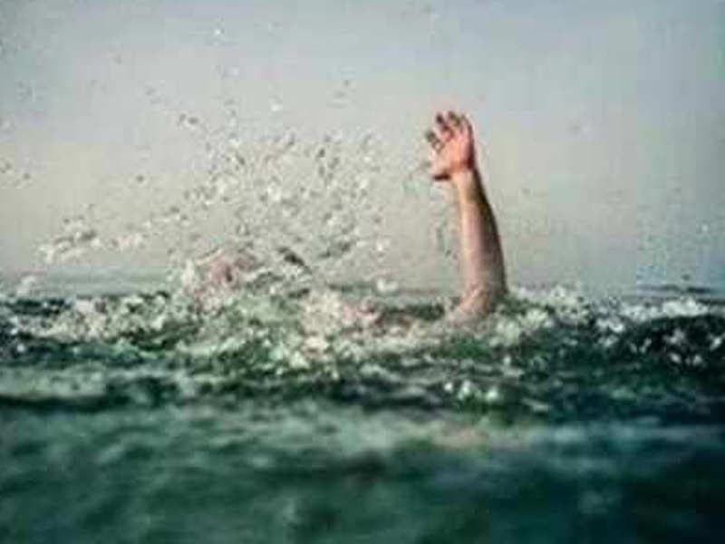 Bihar Drowning: पटना में स्नान के दौरान 4 लड़की गंगा में बही, खोज में जुटी SDRF की टीम