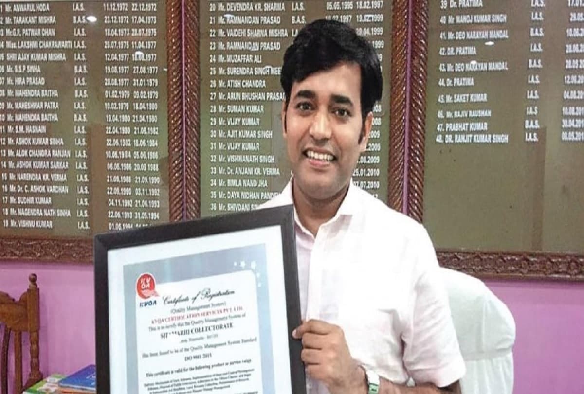 बिहार में एक IAS का ट्रांसफर Twitter पर कर रहा ट्रेंड, शिक्षक नियोजन के बीच तबादला को लेकर देखें रिएक्शन...