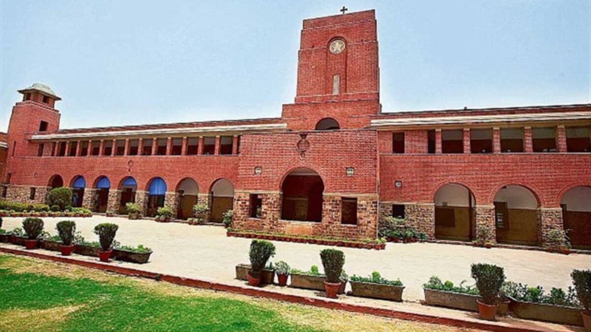 Delhi University Admissions 2020: डीयू के सेंट स्टीफन कॉलेज में 28 सितंबर से शुरू होगा स्नातक पाठ्यक्रमों में प्रवेश