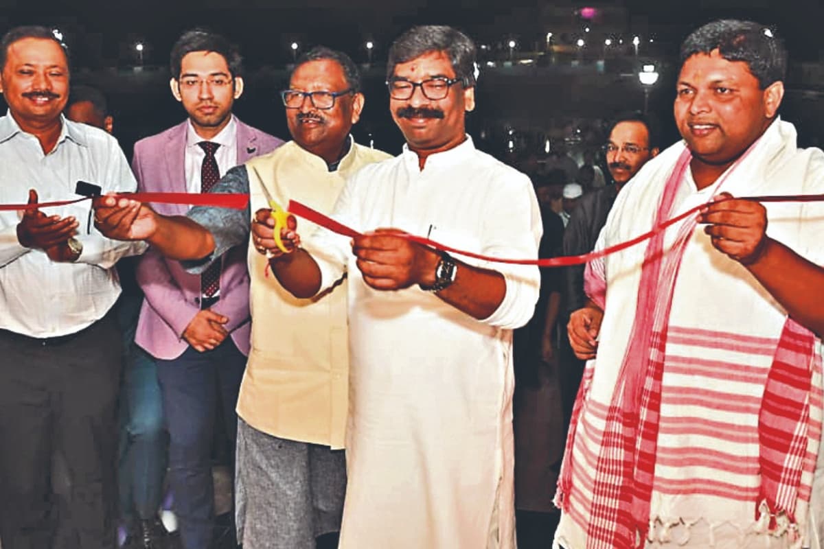 सीएम हेमंत सोरेन ने दुमकावासियों को दी जैव-विविधता पार्क की सौगात, कहा- पार्क की स्वच्छता रखें बरकरार