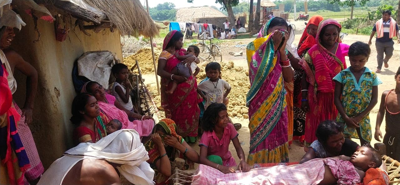 झारखंड के दुमका में माता-पिता गये थे मजदूरी करने, दो बच्चे तालाब में डूबे