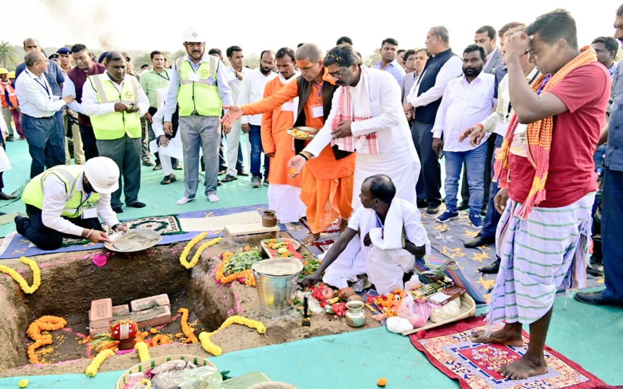 झारखंड स्थापना दिवस से पहले दुमका के 276 गांवों के किसानों को मिला सिंचाई का तोहफा