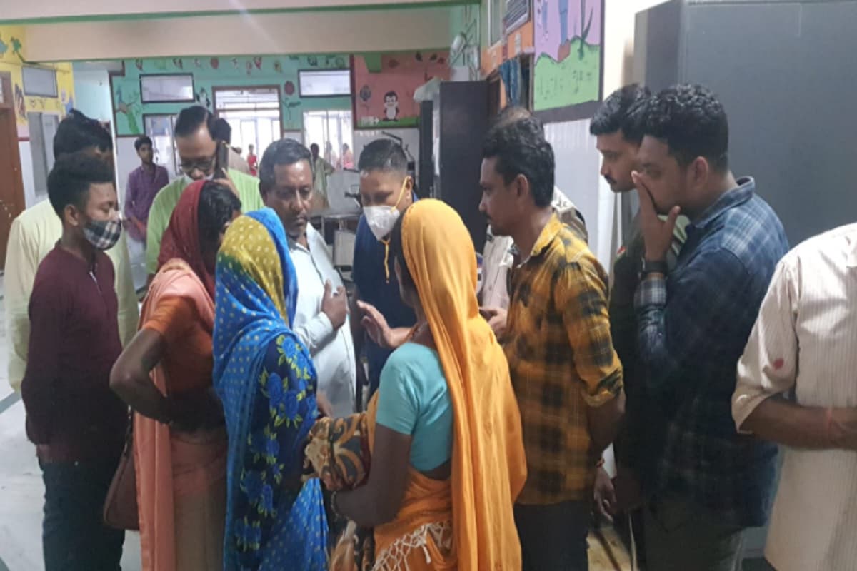 दुमका पेट्रोलकांड : झारखंड की सियासत फिर गरमाई, बीजेपी नेताओं ने हेमंत सरकार पर साधा निशाना