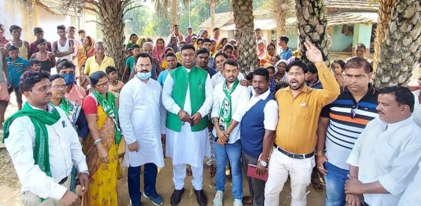 Jharkhand Assembly By-Election 2020 : झारखंड के श्रम मंत्री सत्यानंद भोक्ता ने किस आधार पर बसंत सोरेन के लिए मांगा वोट, पढ़िए ये रिपोर्ट