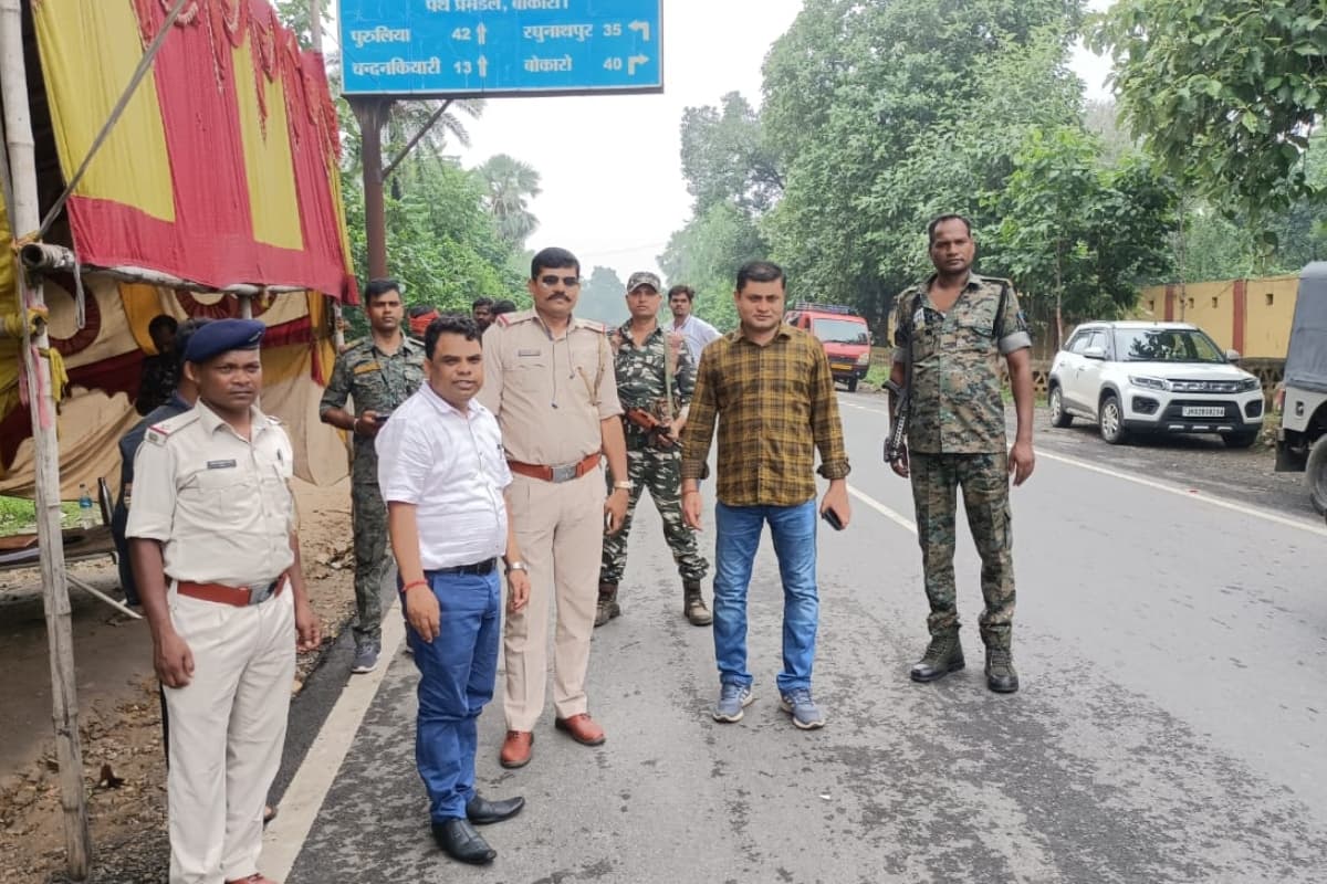 डुमरी उपचुनाव: गाड़ी से 1.40 लाख रुपये जब्त, वाहन चेकिंग के दौरान स्टैटिक सर्विलांस टीम को मिली सफलता