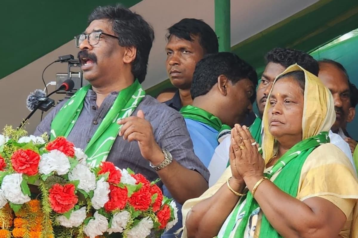 डुमरी उपचुनाव: सीएम हेमंत सोरेन चुनावी सभा में बोले, बेबी देवी की जीत तय, अन्य प्रत्याशियों की जमानत होगी जब्त