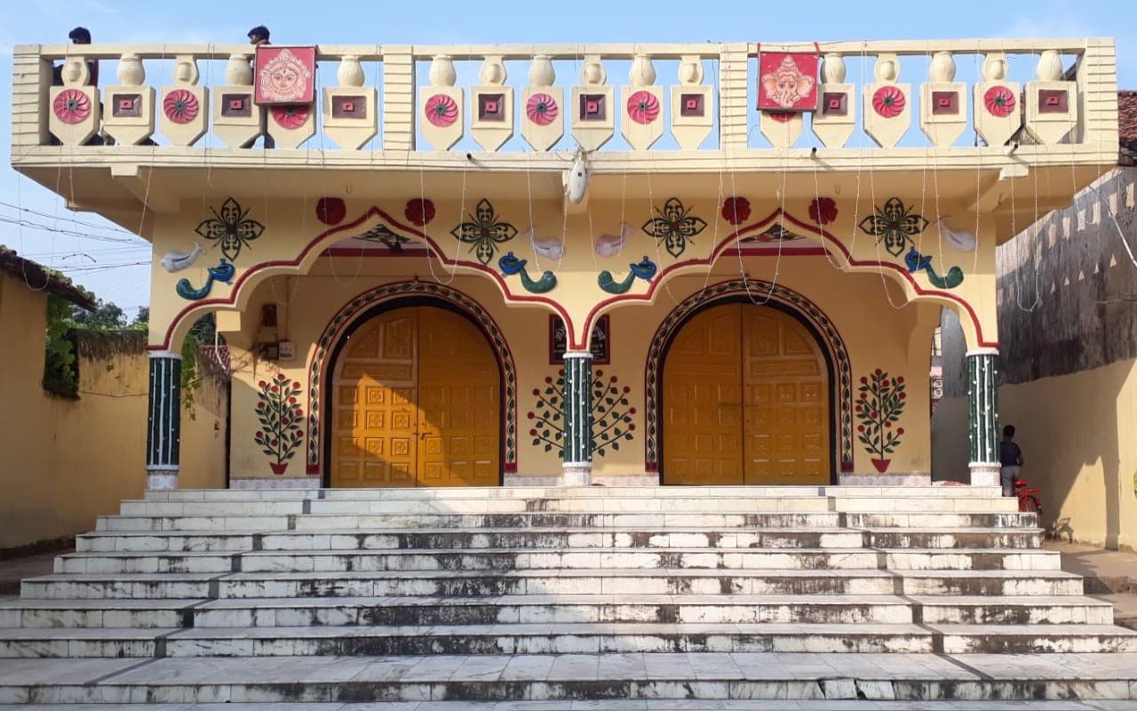 Durga Puja 2022: सरायकेला में 300 सालों से निर्बाध रूप से हो रही दुर्गा पूजा, इतने लाख रुपये होंगे खर्च