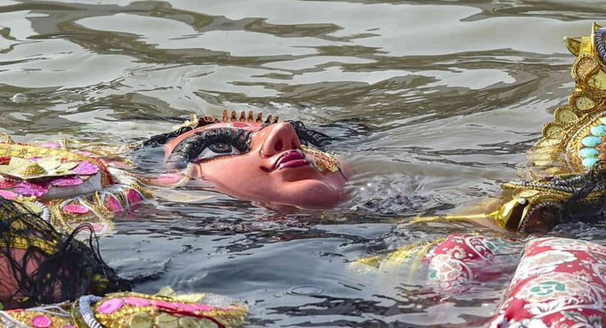 Patna News: नदी के बदले कृत्रिम तालाबों में इस बार होगा मूर्ति विसर्जन, जानें किन गाइडलाइन्स का करना होगा पालन