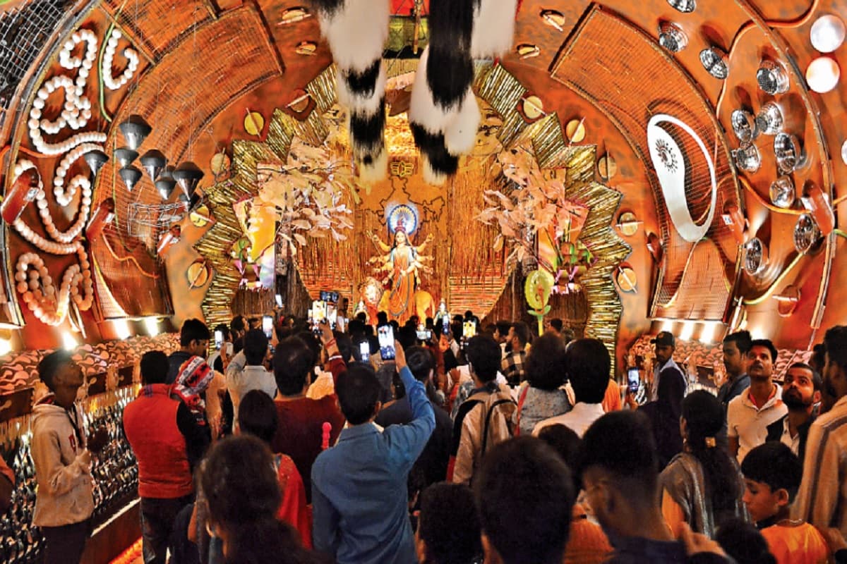 रांची में मां दुर्गा का दरबार सज कर तैयार, दिख रही भारत की संस्कृति की झलक, जानें किस पंडाल की क्या है विशेषता