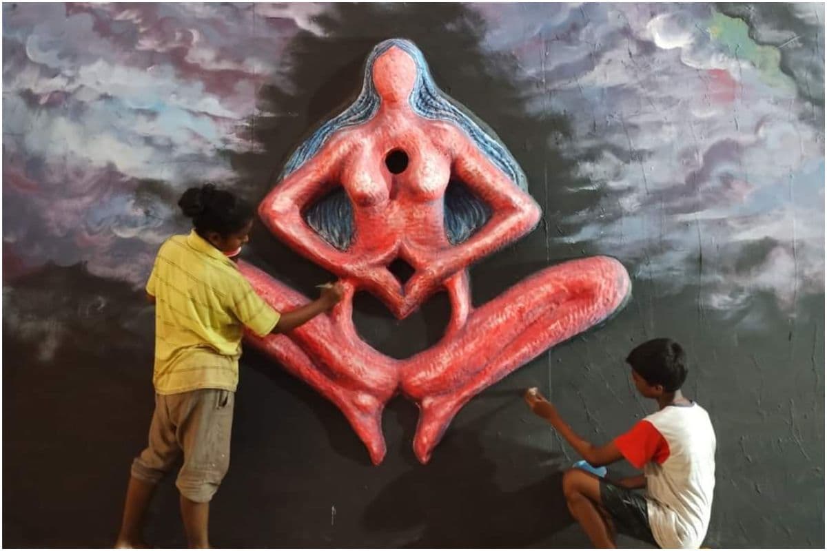 Photos : महिलाओं में मैन्सट्रूअल को लेकर कई तरह के मिथ, सामाजिक चेतना जगा रहा पूजा पंडाल