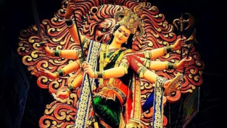 Durga Puja 2022: बिहार में चहुंओर गूंज रहा मां दुर्गा का जयकारा, आज होगी माता के कात्यायनी स्वरूप की पूजा