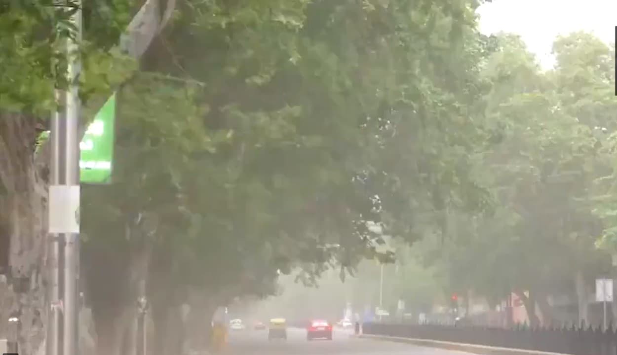 बिहार में भीषण आंधी और वज्रपात से मची तबाही, एक किसान सहित चार की मौत