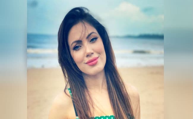 Taarak Mehta Ka Ooltah Chashmah : समुद्र किनारे 'बबीता जी' ने कराया बोल्ड फोटोशूट, ट्रांसपेरेंट ड्रेस में बटोर चुकी है सुर्खियां