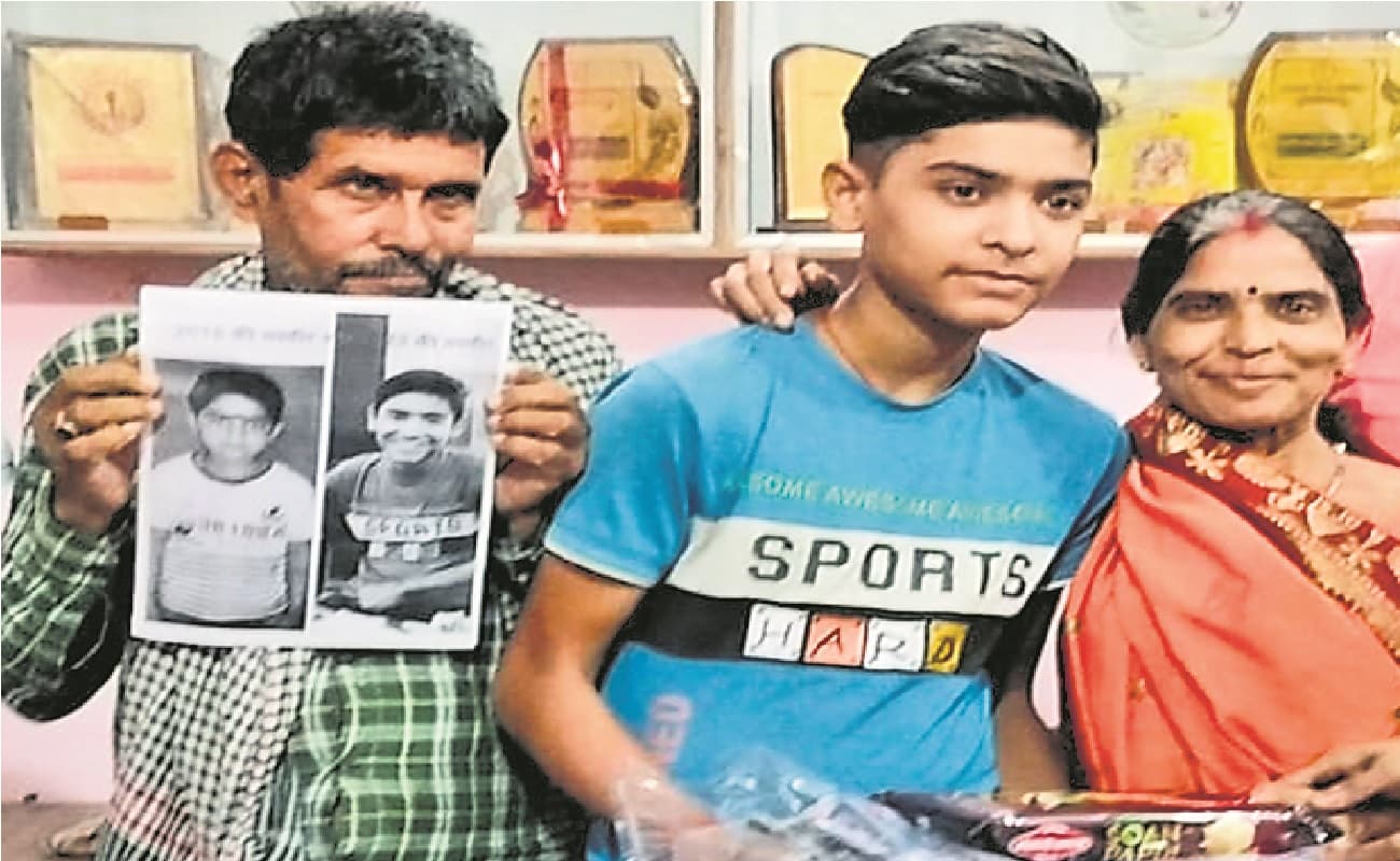 धनाश्री वर्मा ब्लैक टी- शर्ट में लगी काफी ग्‍लैमरस, अपने ही सॉन्ग 'ओये होये होये' पर किया जबरदस्त डांस, आपने देखा?
