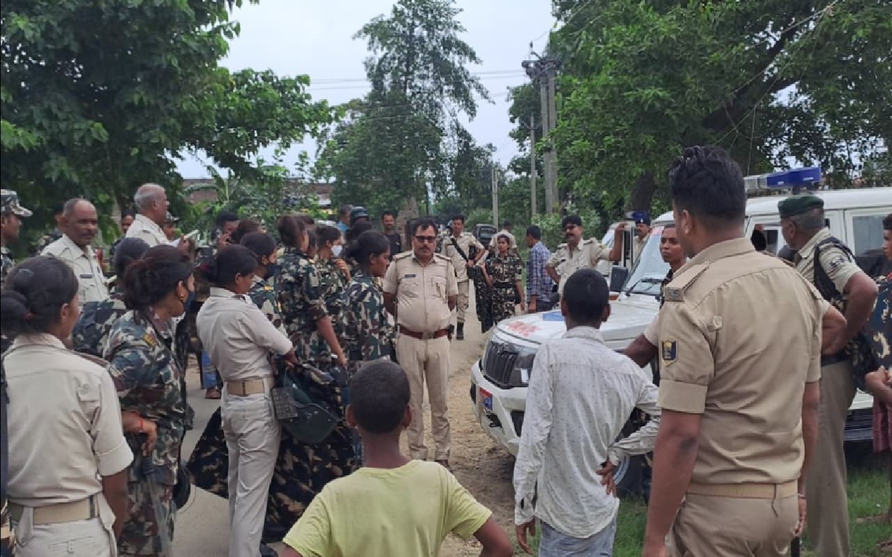 पटना में ट्रिपल मर्डर के पीछे दूध का बकाया, जमीनी विवाद या अवैध संबंध? मकसद का पता लगाने में जुटी पुलिस