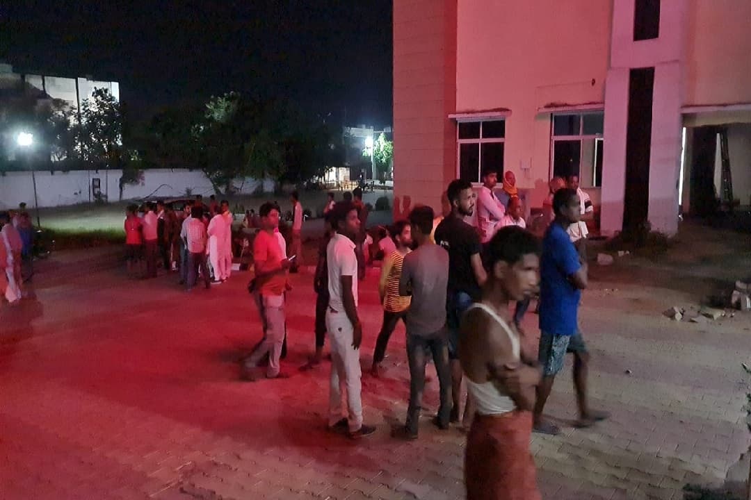 Bihar Crime News: बिहटा में होटल पर बैठे युवक को बाइक सवार अपराधियों ने मारी गोली, हालत नाजुक