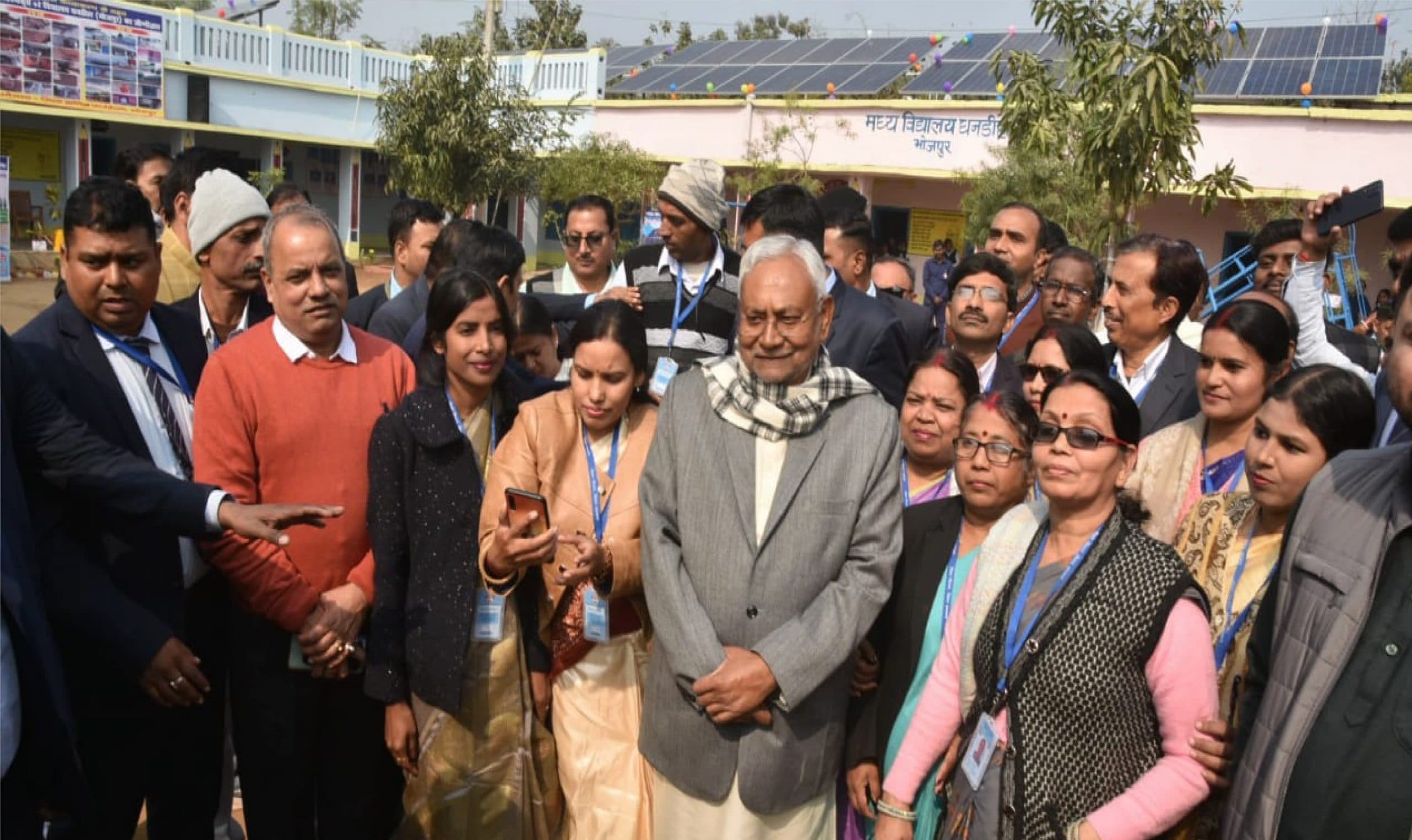 समाधान यात्रा तहत भोजपुर पहुंचे नीतीश कुमार, जीविका दीदियों की स्वागत गान से गदगद हुए CM, देखें PHOTOS