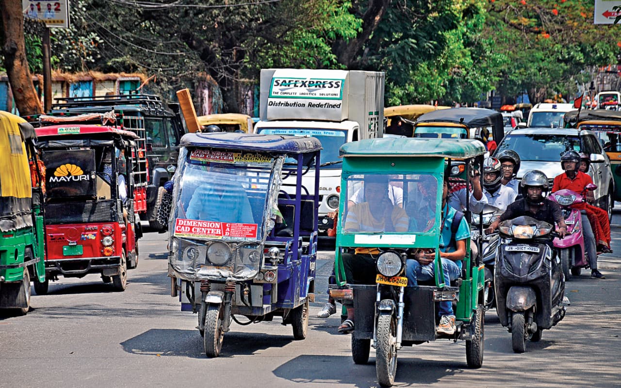 Ranchi Auto-Rickshaw Strike: ऑटो और ई-रिक्शा यूनियन की कमिश्नर के साथ नहीं बनी बात, जानें कब तक जारी रहेगी हड़ताल