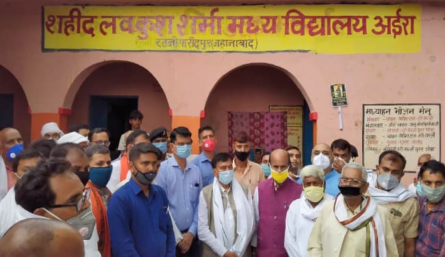 महज दो दिनों में मंत्री ने पूरा किया वादा, शहीद लवकुश शर्मा के नाम पर हुआ स्कूल का नामकरण